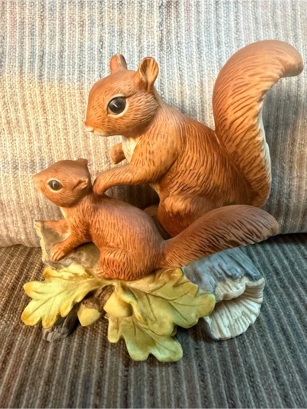 Vintage Brown Squirrel Figurine Home Accent - Decorative Woodland Sculpture